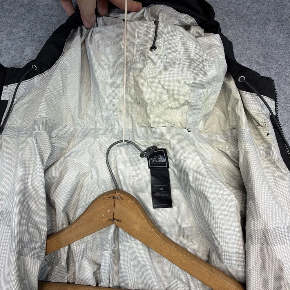 The North Face Hyvent DT Men's Size Large Windbreaker Black Hooded Pockets